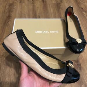 Michael Kors tan black bow ballet flats slip on shoes women’s 6